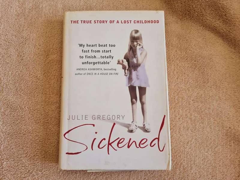 Sickened | Julie Gregory (Hardcover)