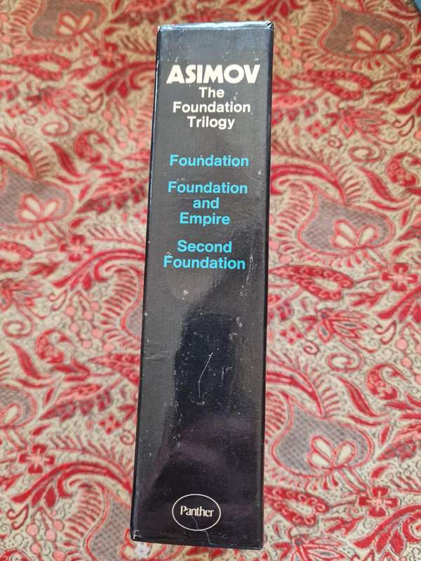 Isaac Asimov Foundation Paperback Box Set (Complete)