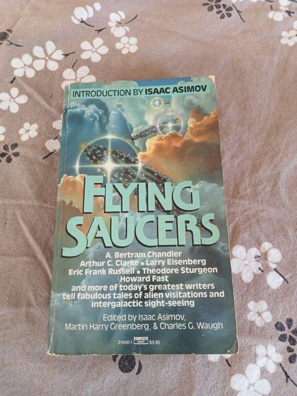 Flying Saucers | Edited by Isaac Asimov