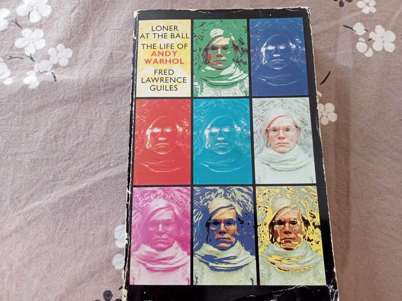 Loner at the Ball: The Life of Andy Warhol | Fred Lawrence Guiles (Softcover)