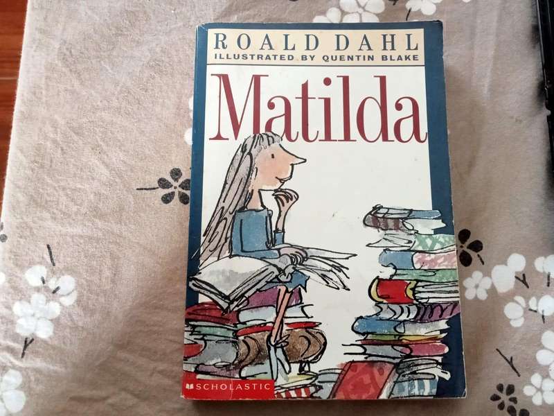 Matilda | Roald Dahl (Paperback)