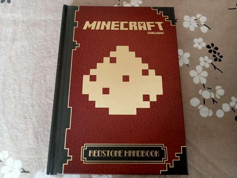 Minecraft Redstone Handbook: An Official Mojang Book
