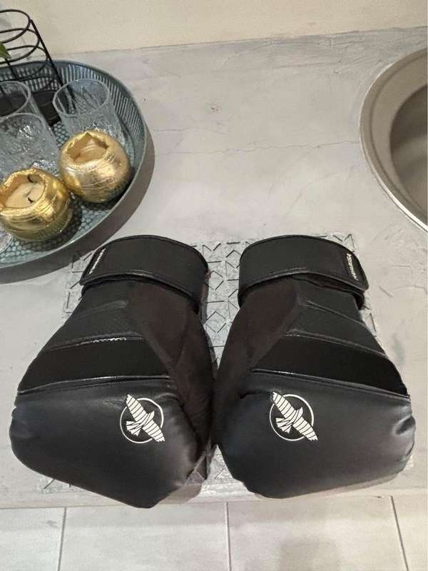 Hayabusa T3 Boxing Gloves - Black - 16oz