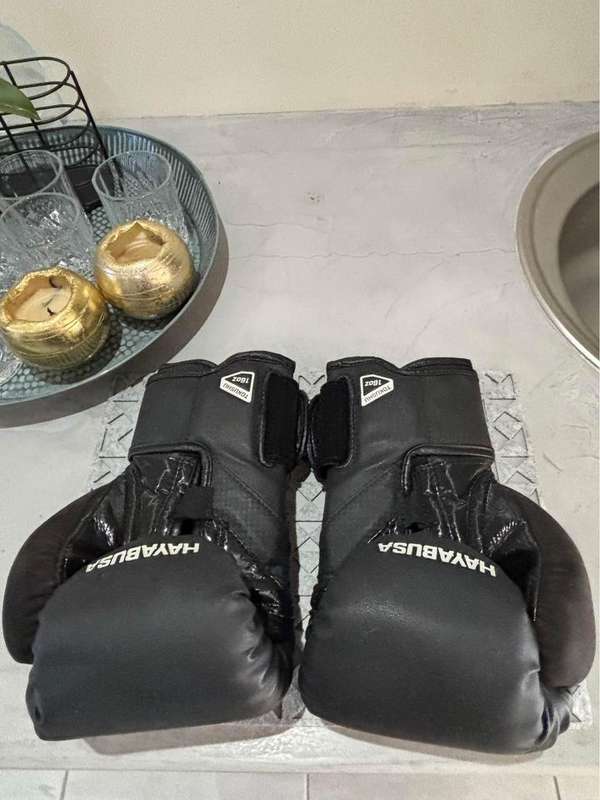 Hayabusa T3 Boxing Gloves - Black - 16oz
