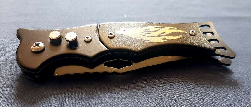 LIGHTWEIGHT 20CM SWITCHBLADE