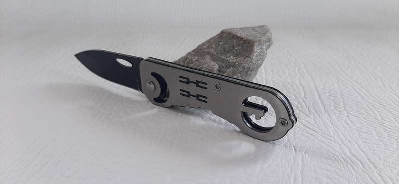 15CM LIGHT WEIGHT STAINLESS-STEEL POCKET KNIFE