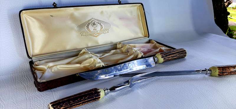 VINTAGE GLO HILL BONE HANDLE CARVING SET