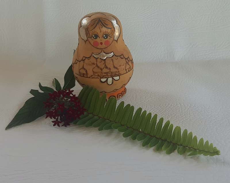 CUTE WOODEN BABUSHKA DOLL SET