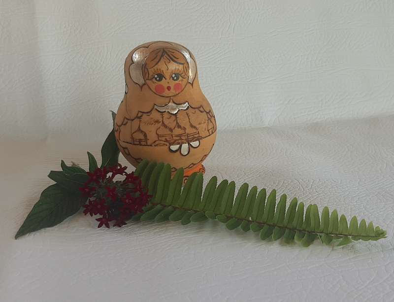 CUTE WOODEN BABUSHKA DOLL SET