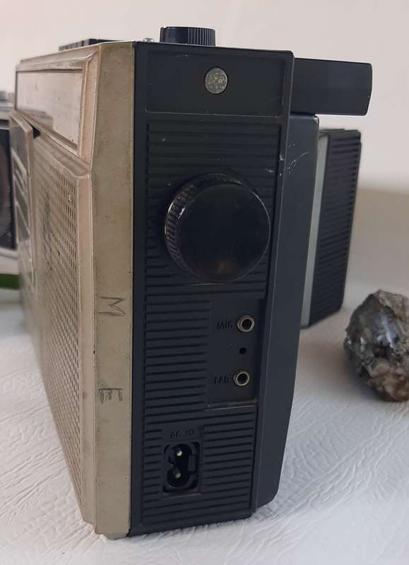 VINTAGE PHILIPS TAPE DECK RADIOS - UNTESTED