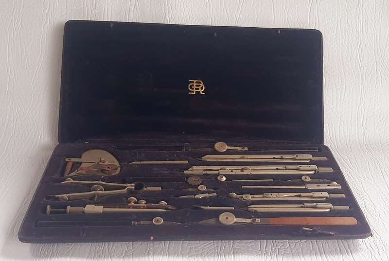 VINTAGE E.O. RICHTER & Co PRECISION DRAFTING SET - COLLECTIBLE ENGINEERING TOOLS