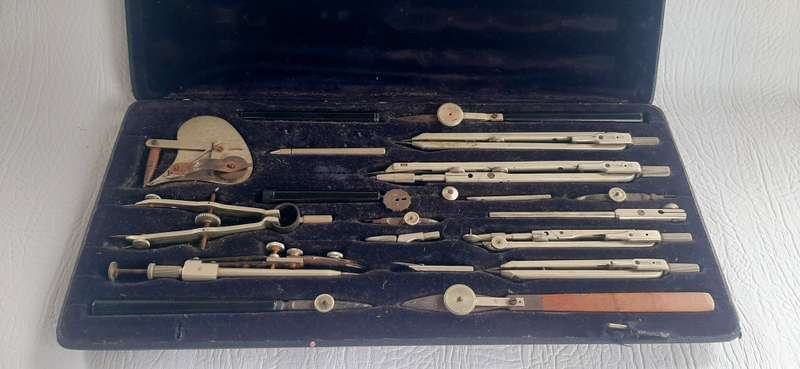 VINTAGE E.O. RICHTER & Co PRECISION DRAFTING SET - COLLECTIBLE ENGINEERING TOOLS