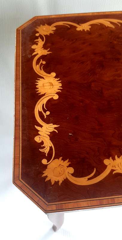 VINTAGE SORRENTO MARQUETRY MUSIC BOX TABLE - RARE & FULLY FUNCTIONAL!!!