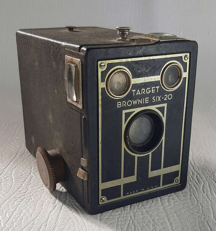 Target Brownie Six-20 Camera