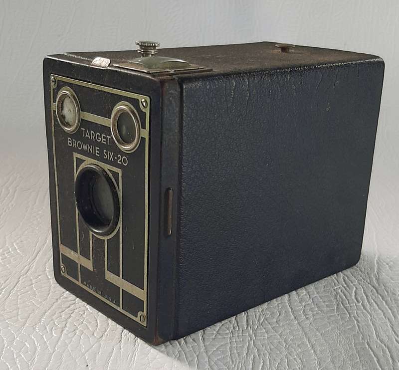 Target Brownie Six-20 Camera