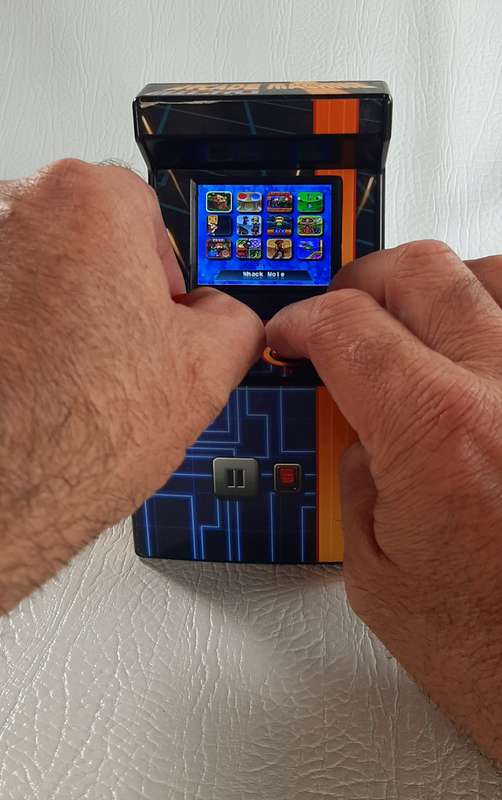 RARE MICRO ARCADE MACHINE - 240 GAMES - LATE 1990'S/EARLY 2000'S RETRO GAMING TREASURE!