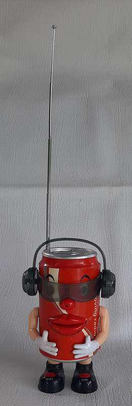 COOLCOOL MOVING RADIO - VINTAGE NOVELTY SODA CAN RADIO - 16CM TALL