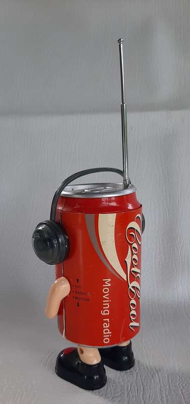 COOLCOOL MOVING RADIO - VINTAGE NOVELTY SODA CAN RADIO - 16CM TALL