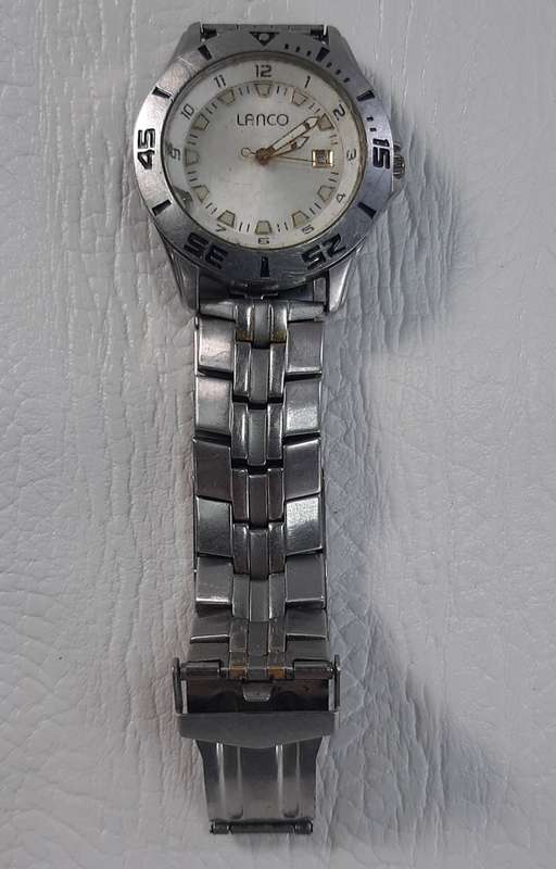 VINTAGE LANCO QUARTZ WATCH - CLASSIC DESIGN WITH METAL BAND