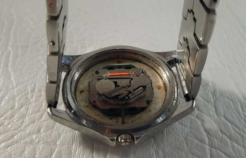 VINTAGE LANCO QUARTZ WATCH - CLASSIC DESIGN WITH METAL BAND