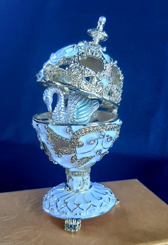 Swan Egg Sculpture