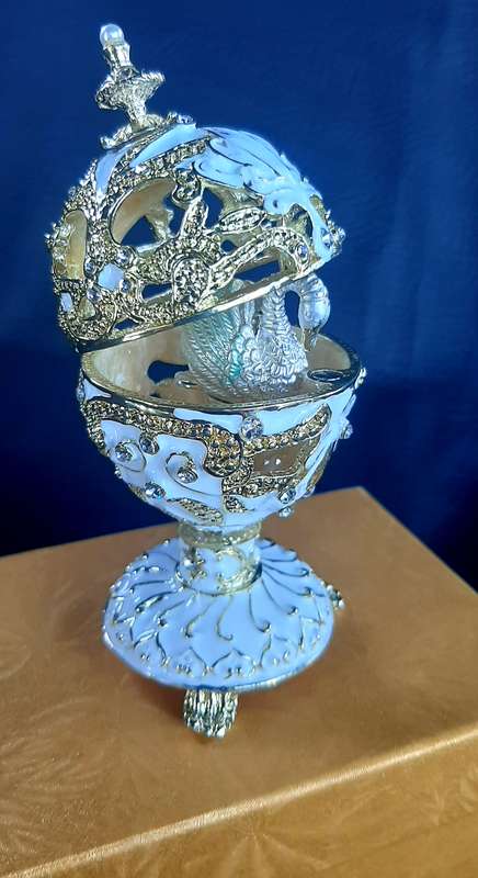 Swan Egg Sculpture