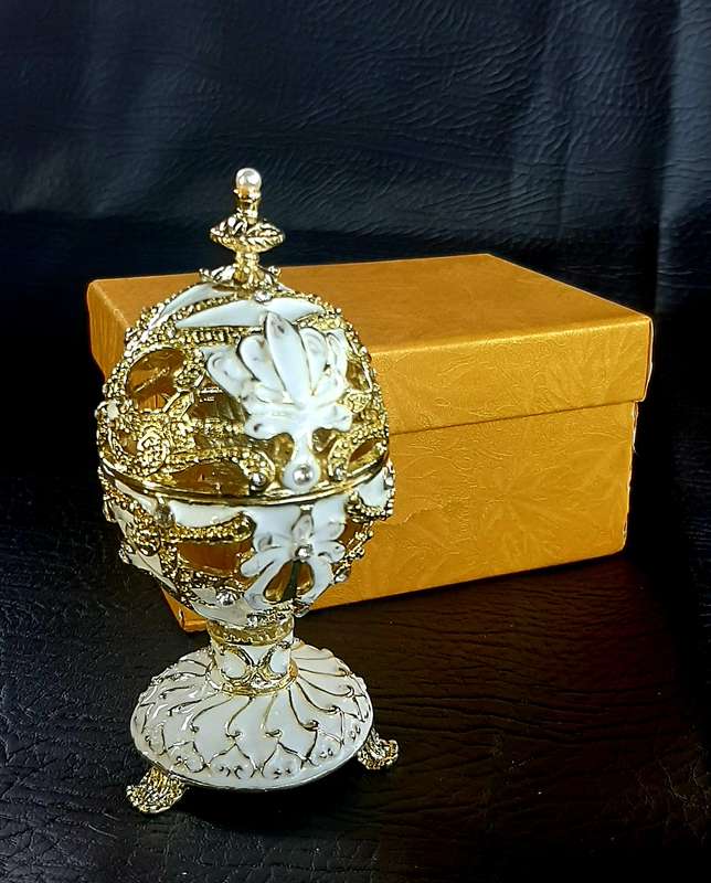 Swan Egg Sculpture