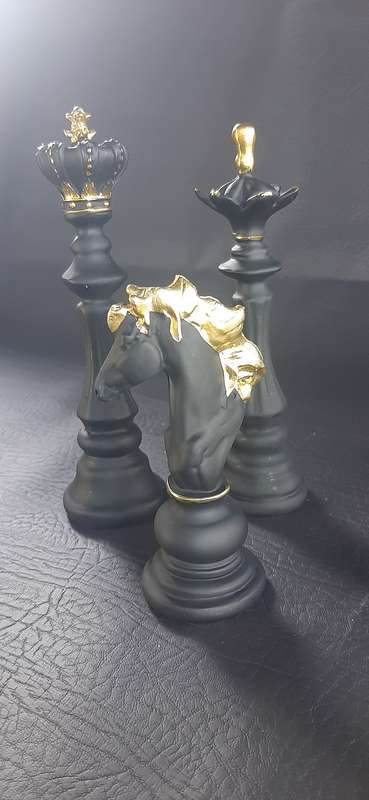 MAJESTIC NORDIC CHESS STATUE SET - A TRIBUTE TO STRATEGY & LEGACY