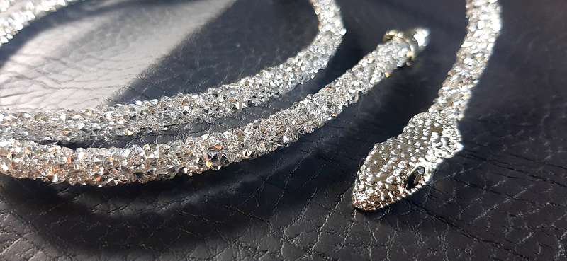 MESMERIZING SNAKE-INSPIRED COSTUME JEWELLERY - ELEGANT, FLEXIBLE & SPARKLING