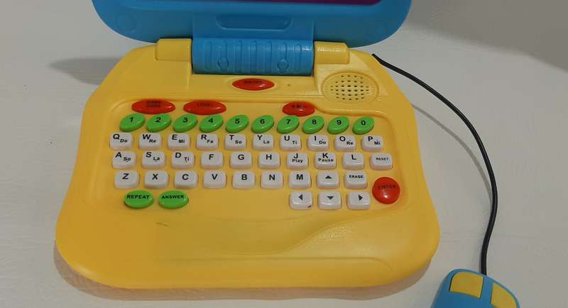 PEPPA PIG EDUCATIONAL LAPTOP - PERFECT FOR CURIOUS LITTLE LEARNERS!