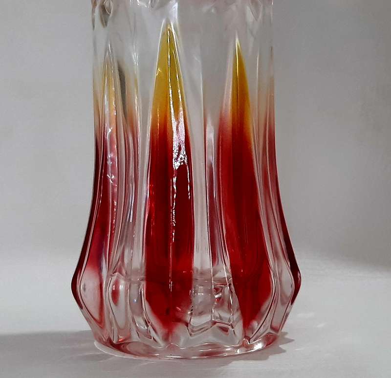 MURANO-STYLED ART GLASS VASE - STUNNING HANDCRAFTED PIECE