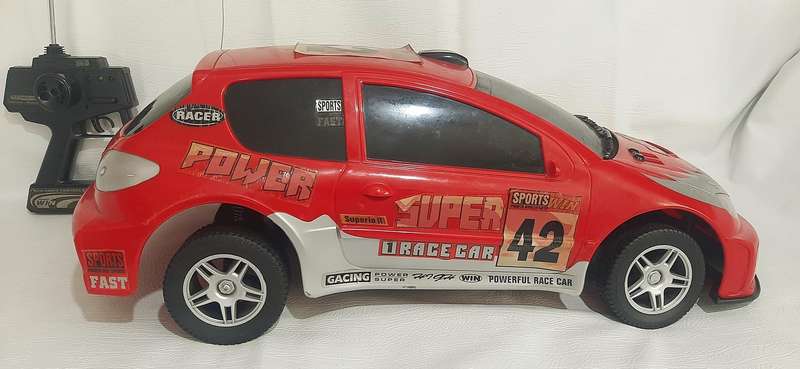 ULTRA-COOL 77CM RC MONSTER RACER - UNTESTED BUT READY TO ROAR!