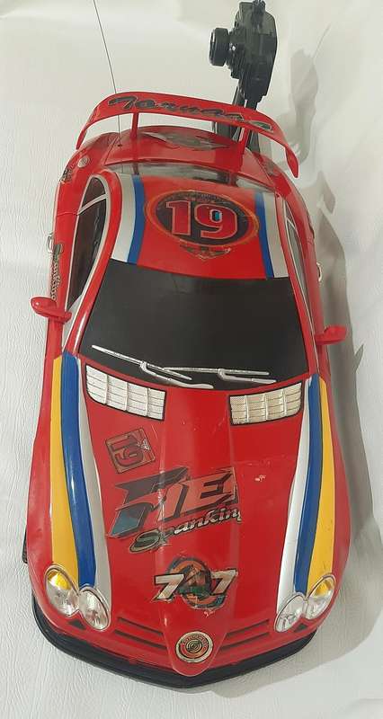 MASSIVE 73cm RC RACER - POWERFUL & SLEEK COLLECTOR'S ITEM!