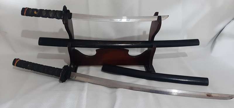 EXQUISITE KATANA & WAKIZASHI SET
