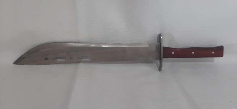 RARE CROCODILE-ENGRAVED TACTICAL KNIFE - 61cm FULL LENGTH