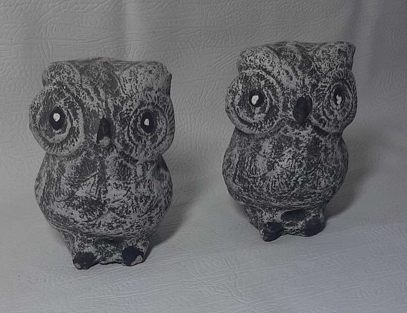 PAIR OF ELEGANT STONE OWL STATUES - HANDCRAFTED GARDEN OR INDOOR DECOR