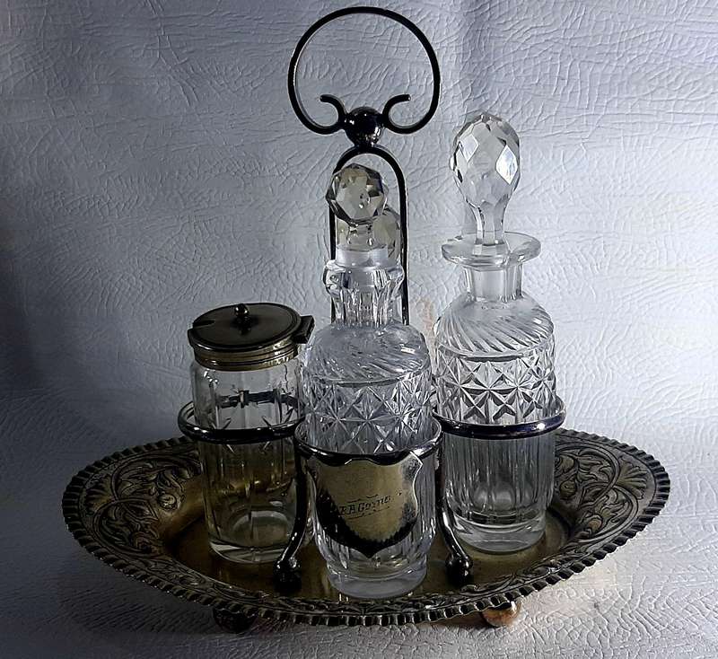 VINTAGE 1930'S THOMAS WHITE SILVER-PLATED CRUET SET - ELEGANT & FUNCTIONAL