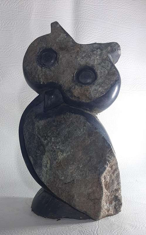 ELEGANT & UNIQUE SOAPSTONE CARVING - TIMELESS HANDMADE ART