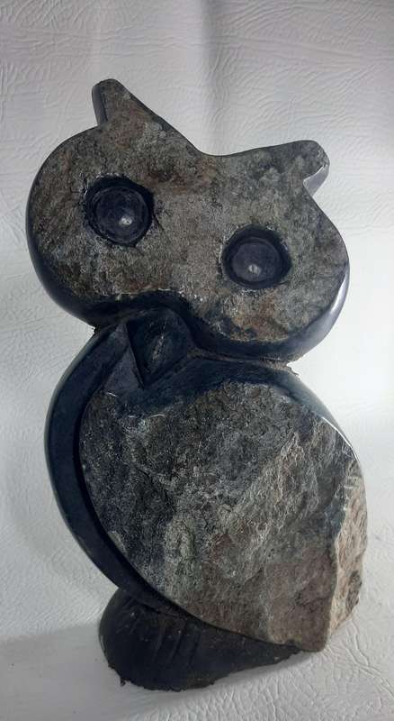 ELEGANT & UNIQUE SOAPSTONE CARVING - TIMELESS HANDMADE ART
