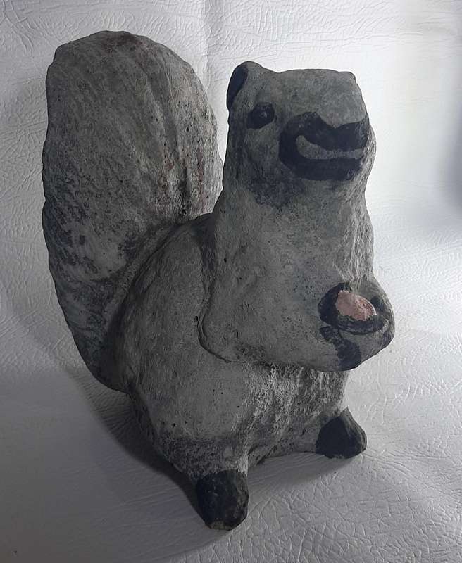 SOLID STONE SQUIRREL STATUE - CHARMING GARDEN OR HOME DECOR