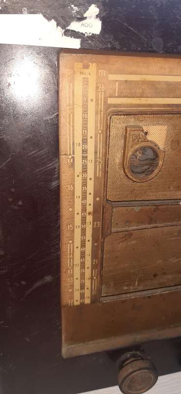 VINTAGE PHILIPS BX638A TUBE RADIO - CIRCA 1950'S
