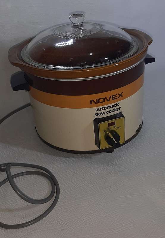 VINTAGE NOVEX AUTOMATIC SLOW COOKER - CLASSIC 1970'S RETRO KITCHENWARE