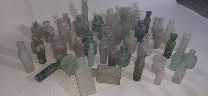 RARE & STUNNING VINTAGE BOTTLE COLLECTION - LARGE LOT