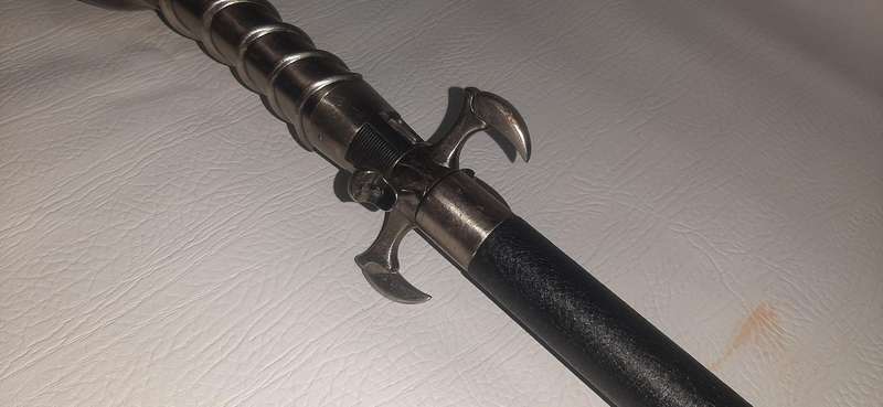 ANTIQUE SKULL-HANDLED WALKING STICK WITH CONCEALED BLADE - 98CM