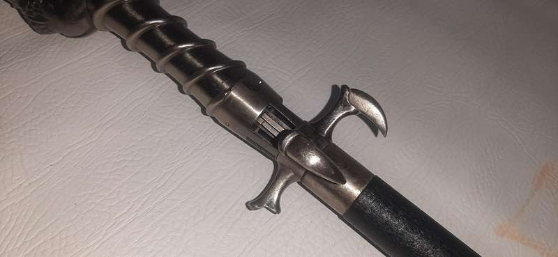 ANTIQUE SKULL-HANDLED WALKING STICK WITH CONCEALED BLADE - 98CM
