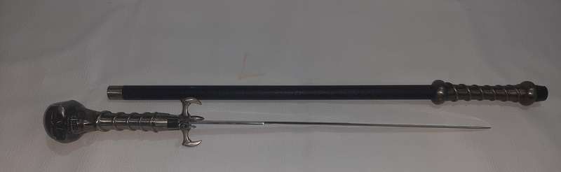ANTIQUE SKULL-HANDLED WALKING STICK WITH CONCEALED BLADE - 98CM
