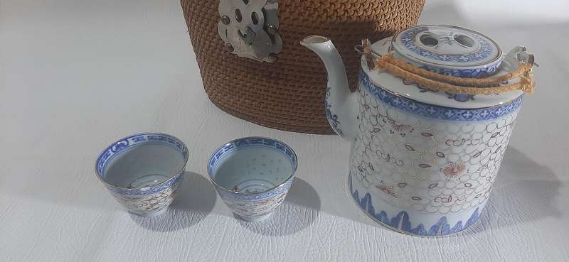 VINTAGE HAND-PAINTED CHINESE PORCELAIN TEA SET IN WOVEN BASKET - A TREASURE FROM TIME