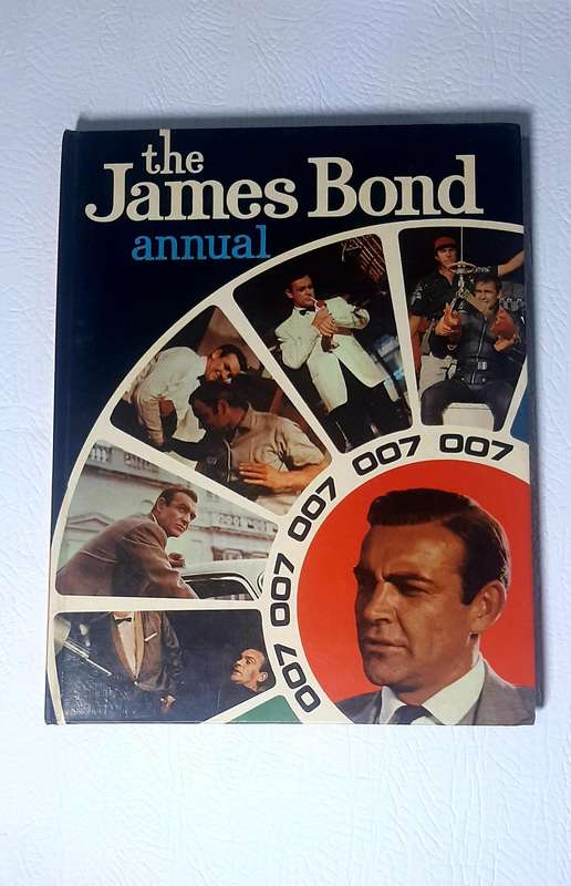 COLLECTION OF 8 VINTAGE ANNUALS (1960's-1970's)!
