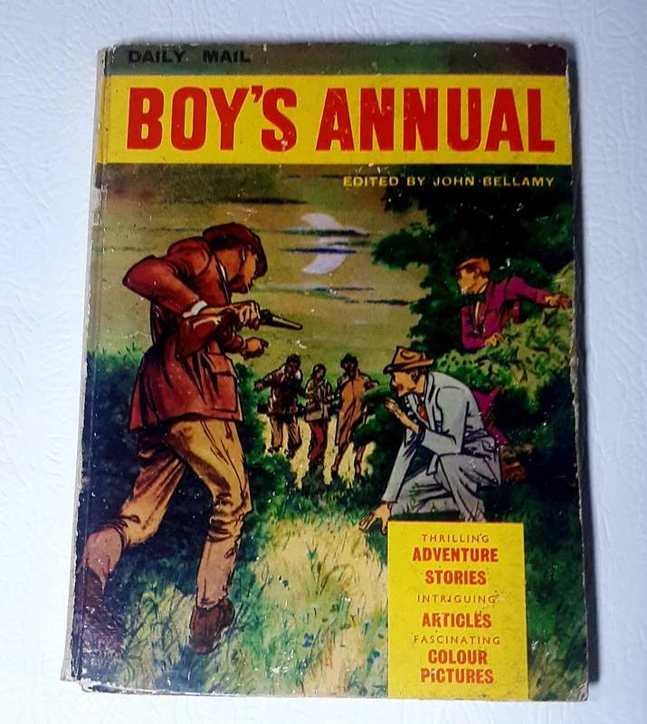 COLLECTION OF 8 VINTAGE ANNUALS (1960's-1970's)!