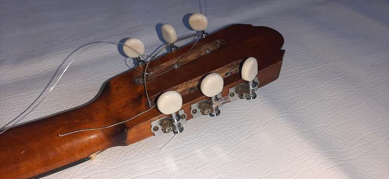 VINTAGE LARK CLASSICAL GUITAR - 1980'S SHANGHAI MODEL WITH ORIGINAL CASE